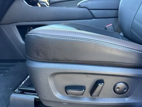 Used 2025 Nissan Pathfinder Platinum w/ Cargo Package image 13