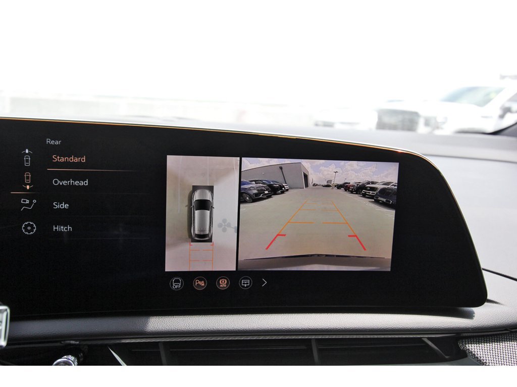 New 2027 Cadillac Optiq Luxury AWD/4WD image 17