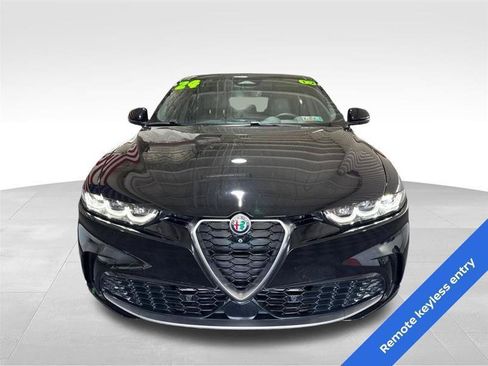 Used 2024 Alfa Romeo Tonale Ti AWD/4WD image 2