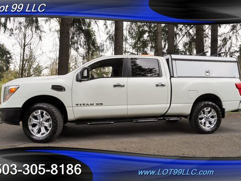 Used 2021 Nissan Titan SV w/ SV Convenience Package AWD/4WD image 5