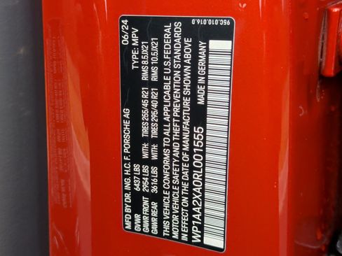 Used 2024 Porsche Macan 4 Electric image 48