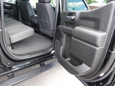 Used 2023 Chevrolet Silverado 1500 Custom AWD/4WD image 28