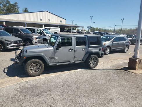 Used 2017 Jeep Wrangler Unlimited Sport w/ Quick Order Package 24S AWD/4WD image 1