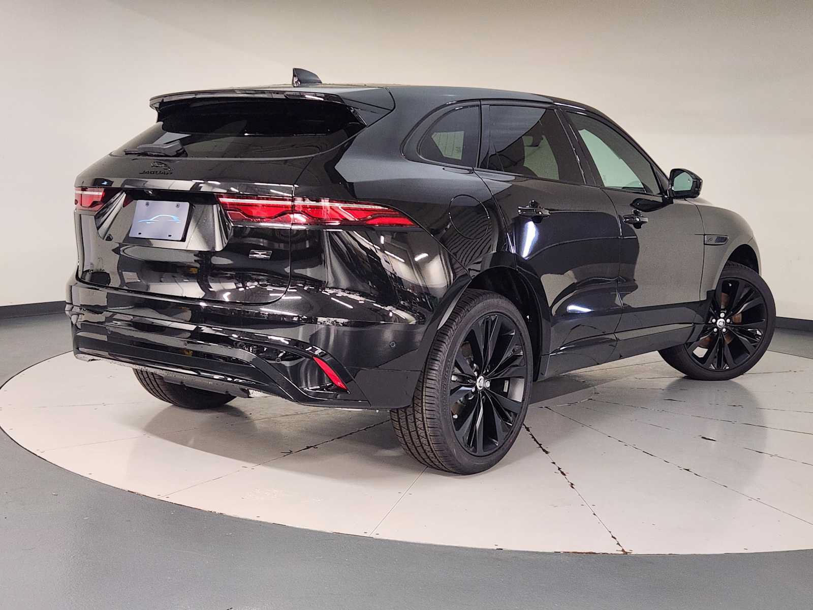 New 2026 Jaguar F-PACE R-Dynamic S AWD/4WD image 2