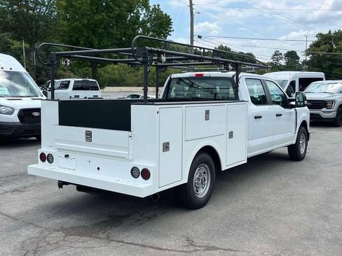 New 2026 Ford F250 XL w/ XL Chrome Package RWD image 3