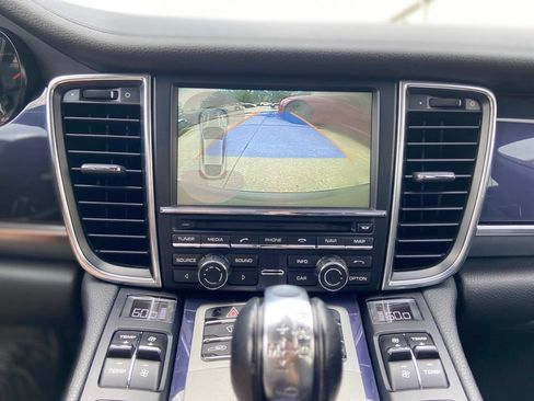 Used 2015 Porsche Panamera S RWD image 29