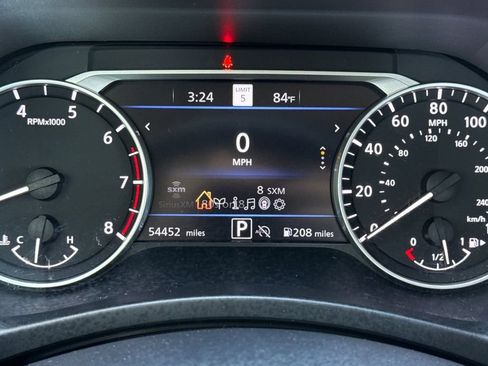 Used 2024 Nissan Sentra SV FWD image 26