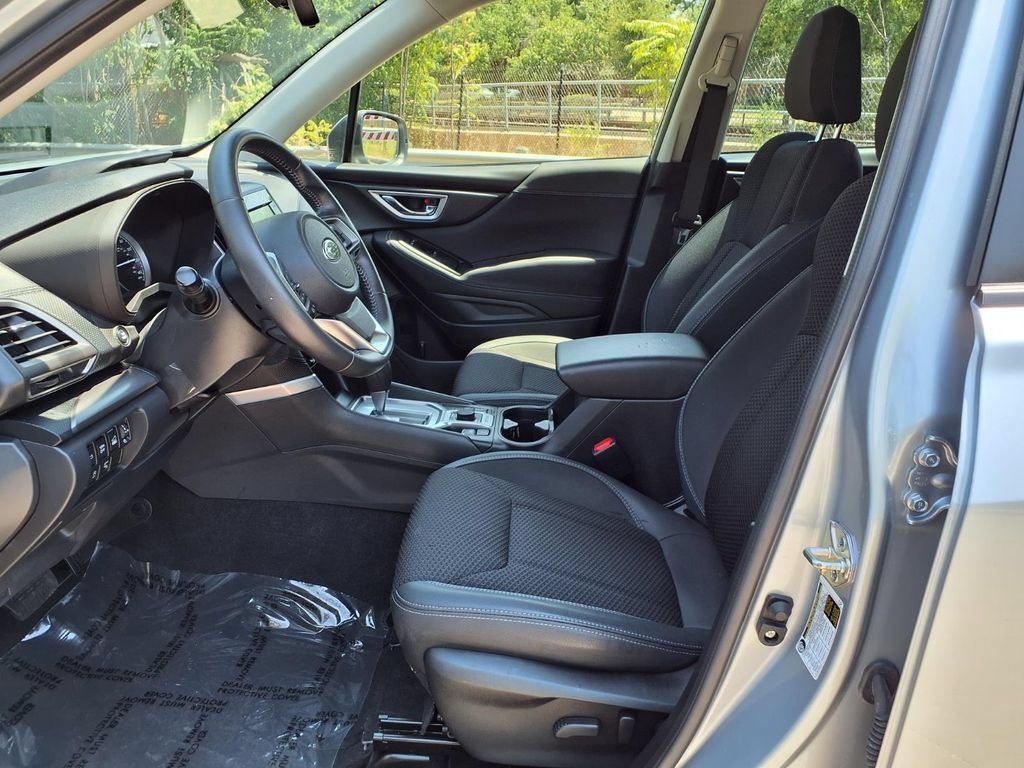 Used 2023 Subaru Forester Premium AWD/4WD image 13