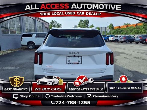 Used 2024 Kia Sorento S AWD/4WD image 4