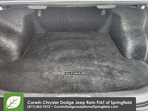 Used 2025 Nissan Altima 2.5 SV image 29