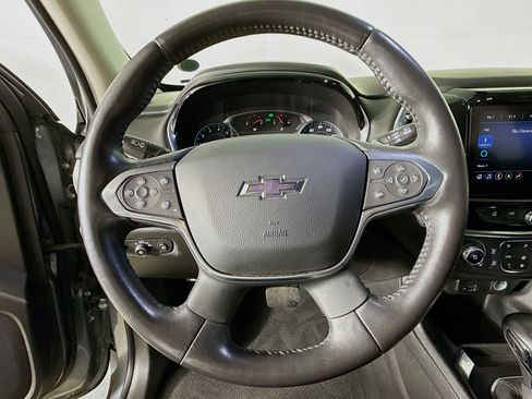 Used 2021 Chevrolet Traverse RS image 11