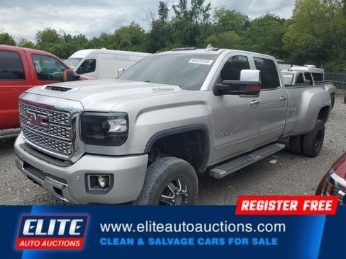 Used 2017 GMC Sierra 3500 Denali w/ Duramax Plus Package image 2