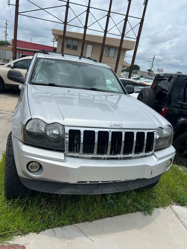 Used 2005 Jeep Grand Cherokee Limited AWD/4WD image 2