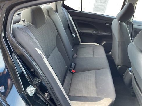 Used 2021 Nissan Versa SV image 47