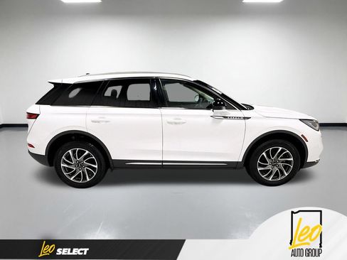 Used 2022 Lincoln Corsair AWD w/ Equipment Group 101A image 6