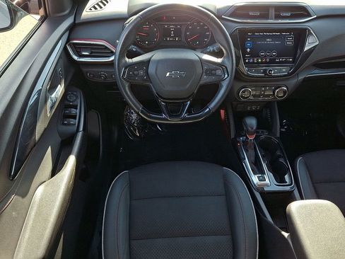 Used 2023 Chevrolet TrailBlazer RS w/ Convenience Package image 12