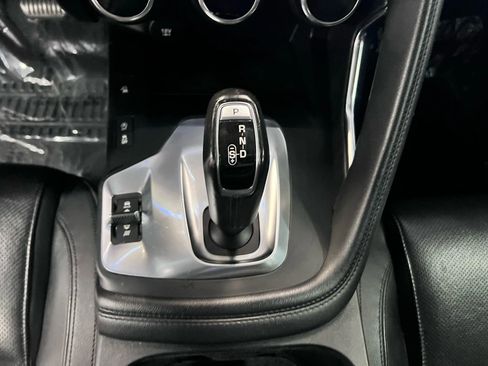 Used 2018 Jaguar E-PACE S image 18