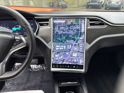 Used 2018 Tesla Model S 75D image 21
