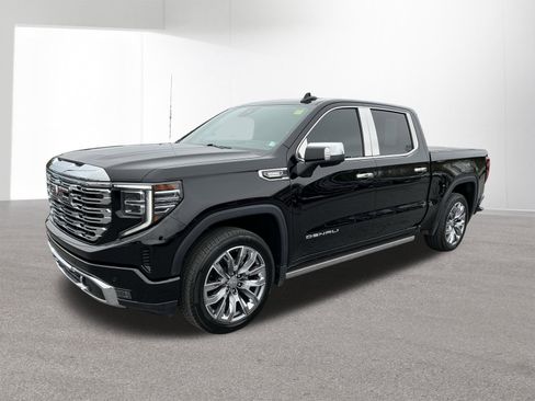 Used 2023 GMC Sierra 1500 Denali w/ Denali Reserve Package AWD/4WD image 7