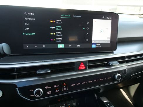 Certified 2024 Kia Sorento S image 27