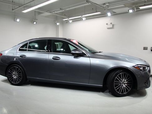 Used 2025 Mercedes-Benz C 300 4MATIC Sedan image 9