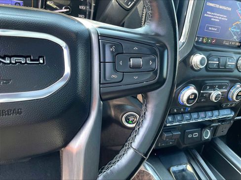 Used 2023 GMC Sierra 2500 Denali w/ Denali Ultimate Package image 24