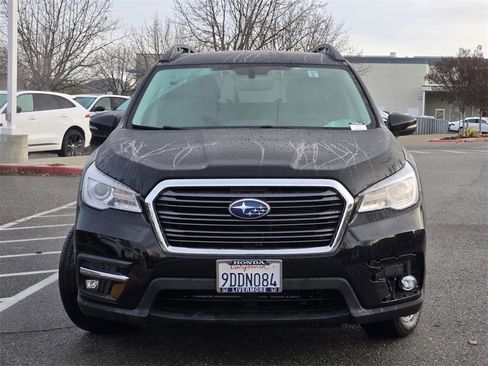 Used 2022 Subaru Ascent Limited image 2