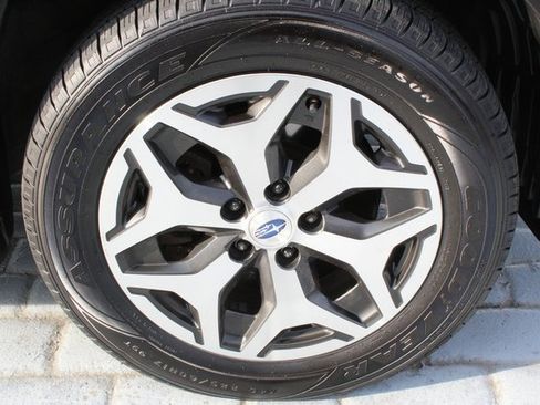 Used 2019 Subaru Forester Premium image 55