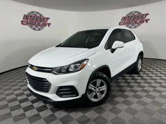 Used 2022 Chevrolet Trax LS w/ Tint and Cruise Package AWD/4WD video 1