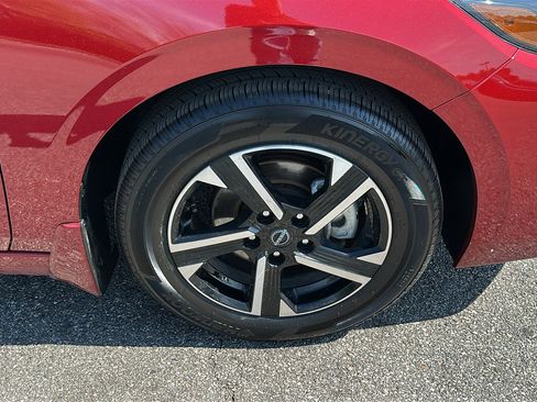 Certified 2024 Nissan Sentra SV w/ Trunk Package image 8