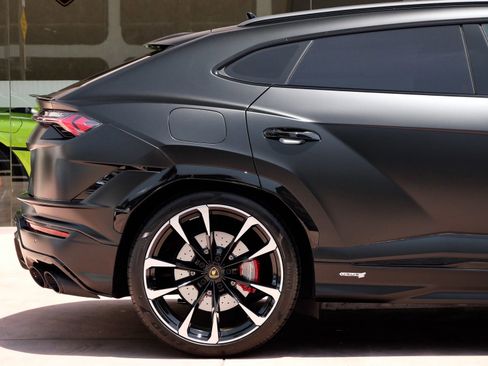 Used 2023 Lamborghini Urus S AWD/4WD image 15