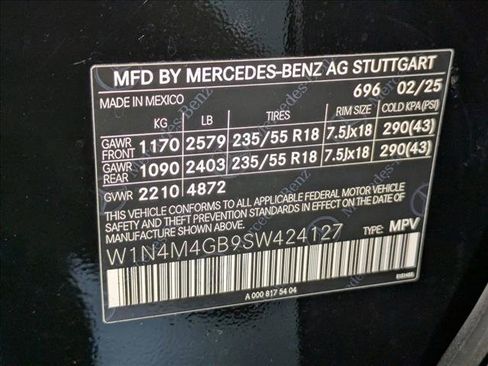 Certified 2025 Mercedes-Benz GLB 250 image 27