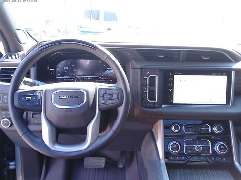 Used 2024 GMC Yukon XL Denali w/ Advanced Technology Package AWD/4WD image 16