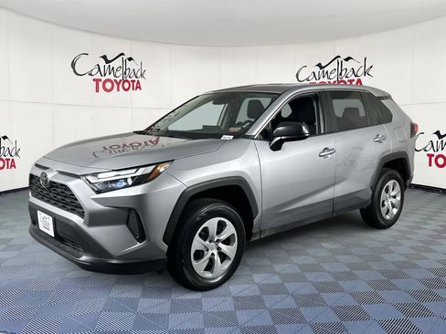 Used 2024 Toyota RAV4 LE image 2
