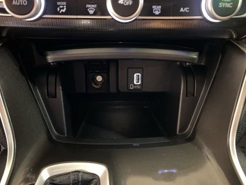 Used 2018 Honda Accord Sport image 35