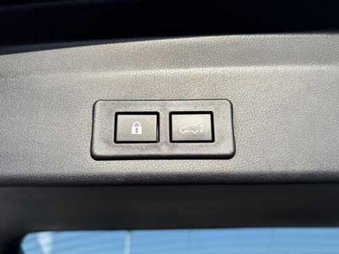 Used 2024 Subaru Ascent Touring image 14