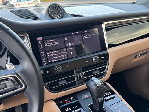 Used 2024 Porsche Macan S image 23