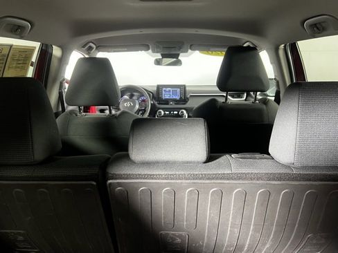 Used 2020 Toyota RAV4 LE image 15