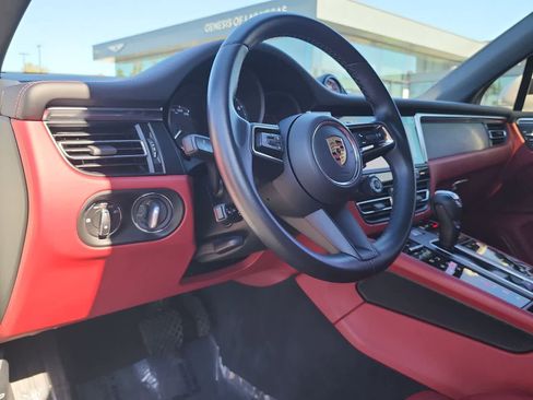 Used 2024 Porsche Macan GTS w/ Premium Plus Package AWD/4WD image 10