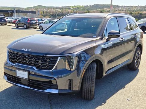New 2026 Kia Sorento S image 10