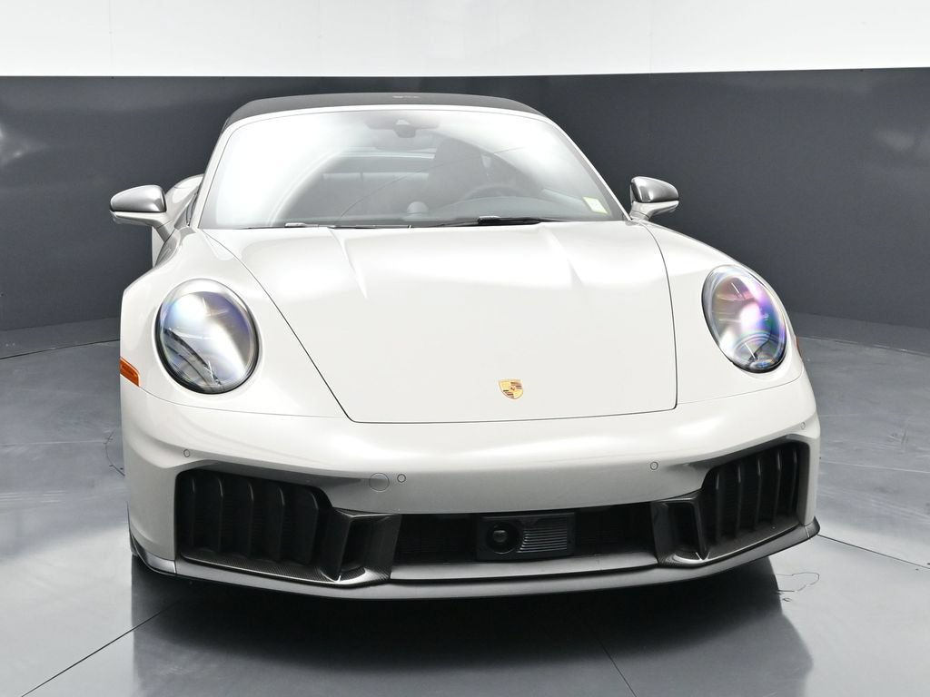 Certified 2026 Porsche 911 Targa 4 GTS AWD/4WD image 12