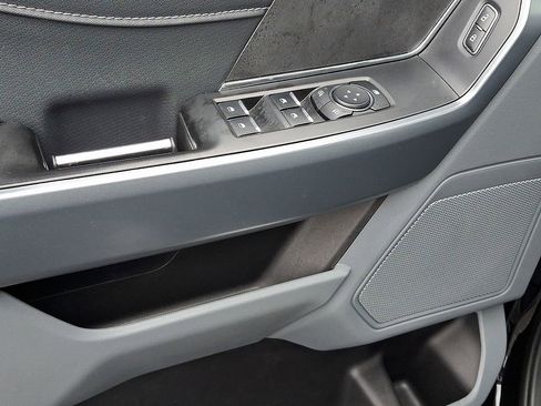 Used 2024 Ford F150 XLT image 12