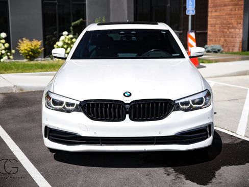 Used 2019 BMW 530e xDrive w/ Convenience Package AWD/4WD image 20