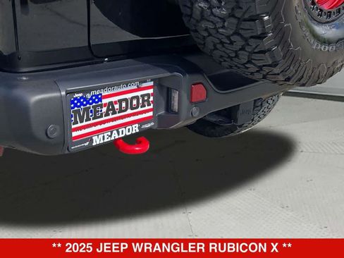 Used 2025 Jeep Wrangler Unlimited Rubicon AWD/4WD image 32
