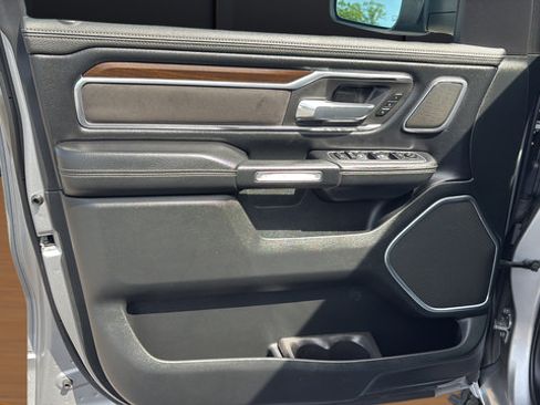 Used 2021 RAM 1500 Laramie AWD/4WD image 15