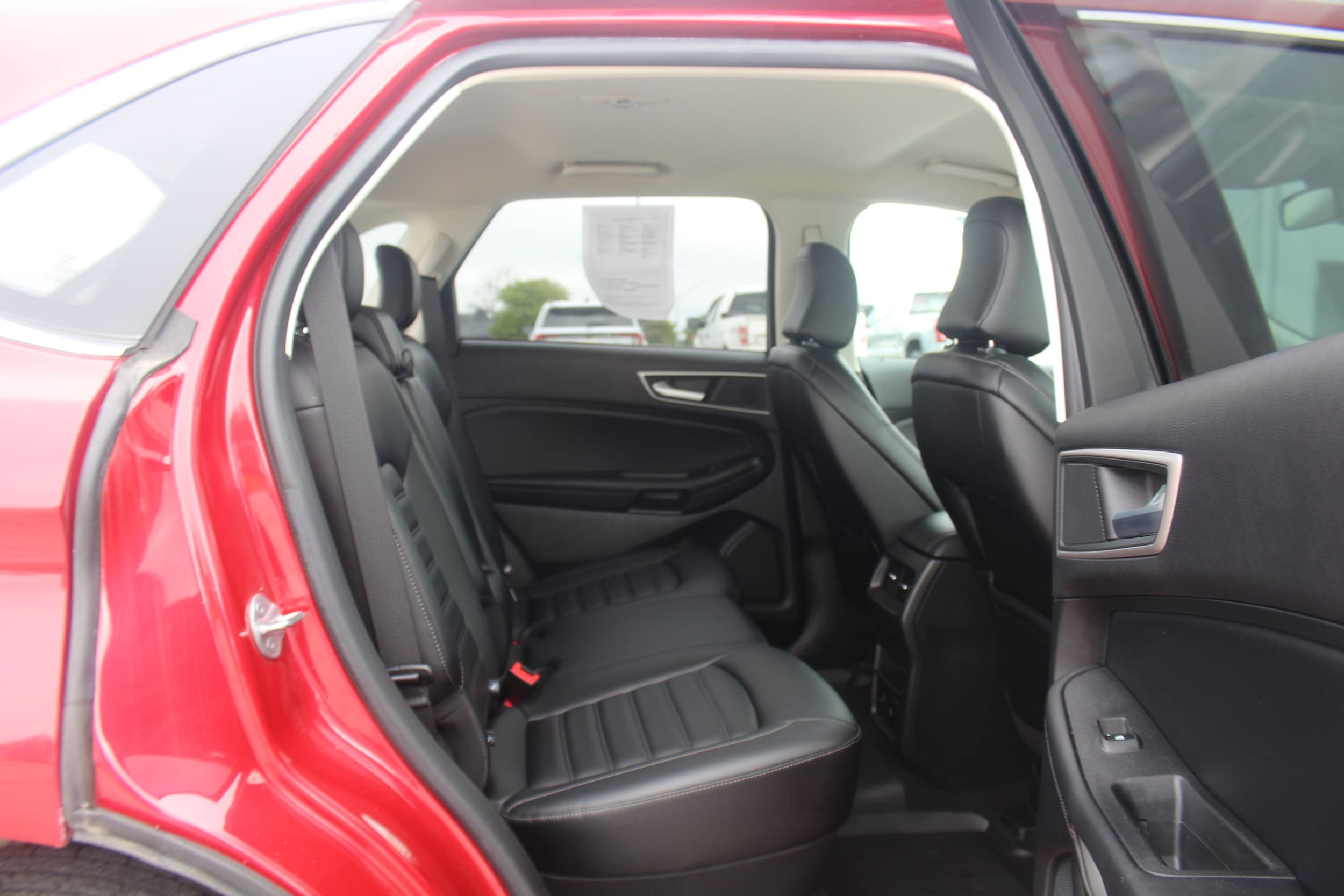 Used 2023 Ford Edge SEL w/ Convenience Package AWD/4WD image 15