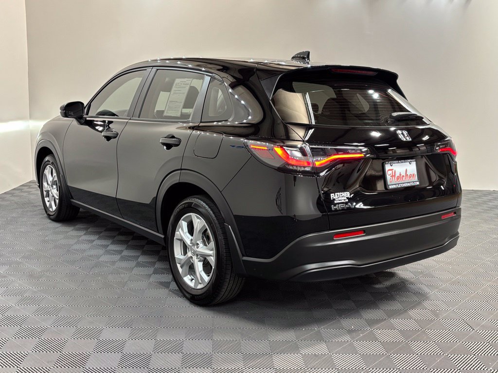 Certified 2024 Honda HR-V LX image 4