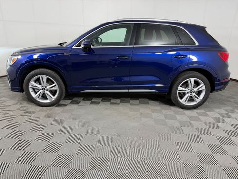 Used 2023 Audi Q3 2.0T Premium Plus w/ Premium Plus Package AWD/4WD image 2