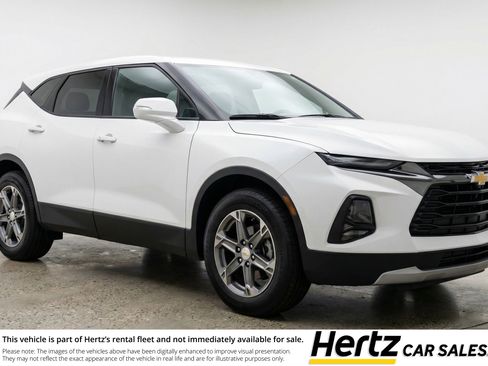 Used 2025 Chevrolet Blazer LT image 1