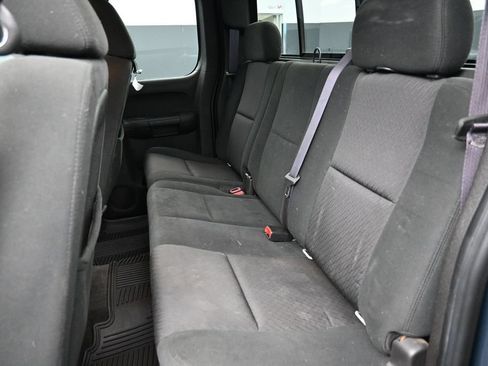 Used 2011 GMC Sierra 2500 SLE w/ Convenience Package AWD/4WD image 22